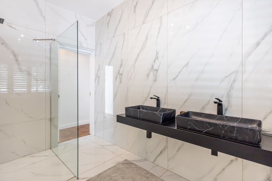 To Let 3 Bedroom Property for Rent in Camps Bay Western Cape